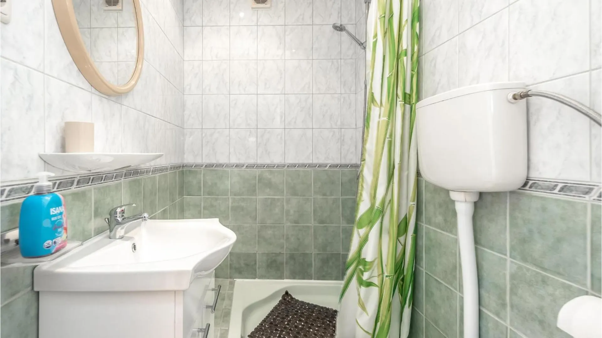 Awesome Home In Klenovica With House Sea View 0*,  Chorvatsko
